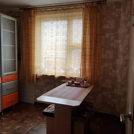 Apartment On Metro Mihalova
