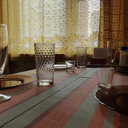 Apartment On Metro Mihalova *