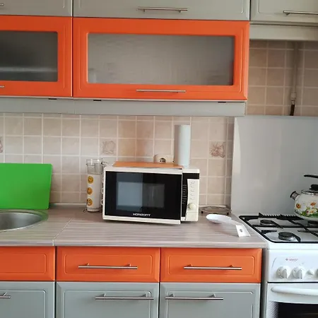 Apartment On Metro Mihalova *
