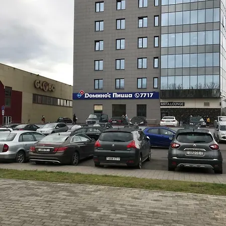 на метро михалова